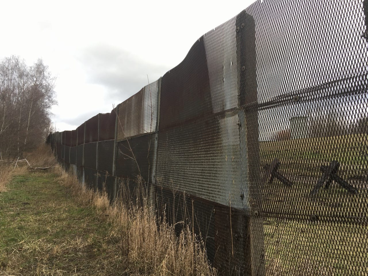 Picture of the border fence